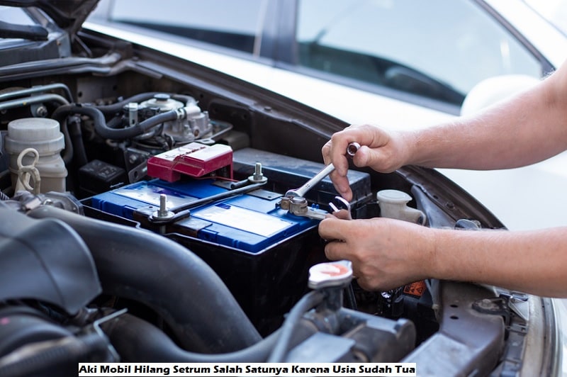 Aki Mobil Hilang Setrum